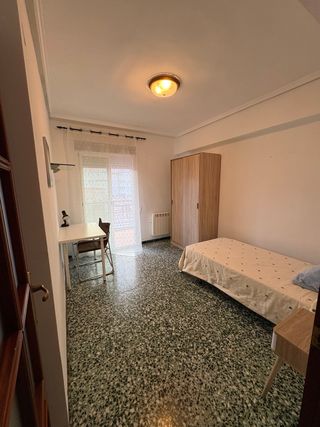 Alquilo piso en Alcoy, barrio de Santa Rosa