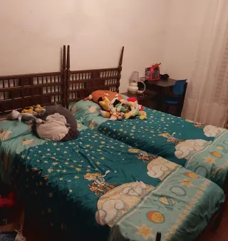 Dormitorio completo madera oscura