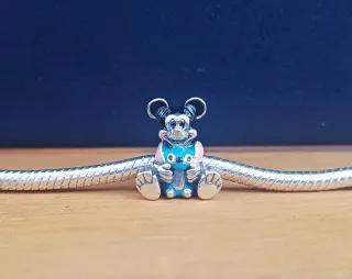 Charm | Mickey Mouse con Stitch Disney