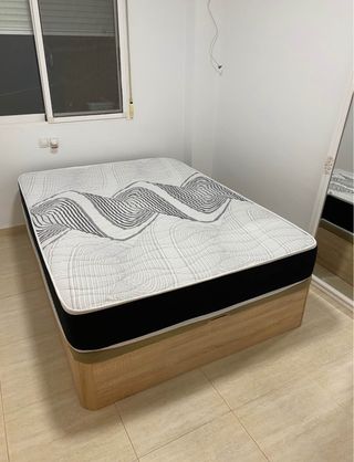 Colchón y base de cama