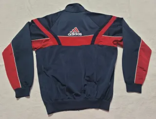 Chaqueta deportiva Adidas azul y roja