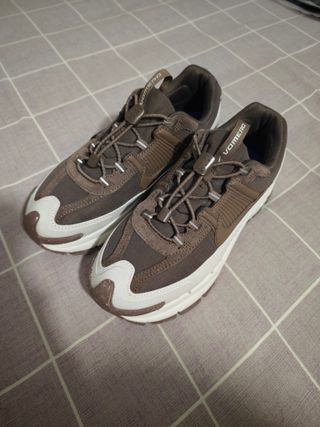 Nike Vomero Roam Talla 41