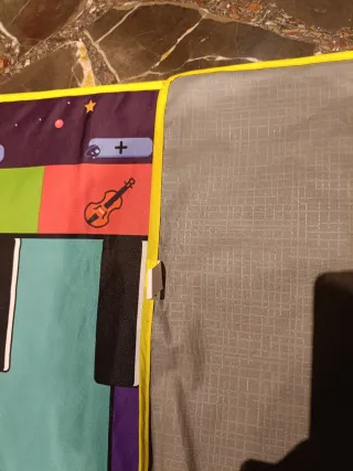 Piano de tela musical interactivo para niños