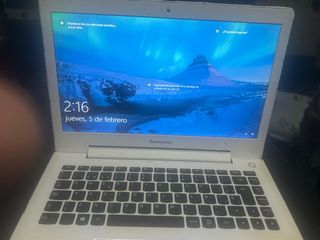 Portátil Lenovo U31 Plata y Blanco