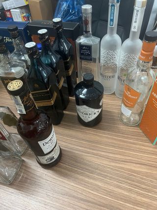 Bottiglie Vuote di Alcol Premium (Whisky, Tequila, Rum, Gin, Vodka)