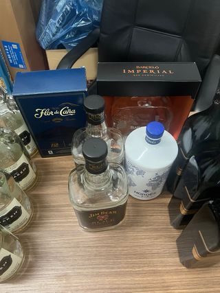 Bottiglie Vuote di Alcol Premium (Whisky, Tequila, Rum, Gin, Vodka)