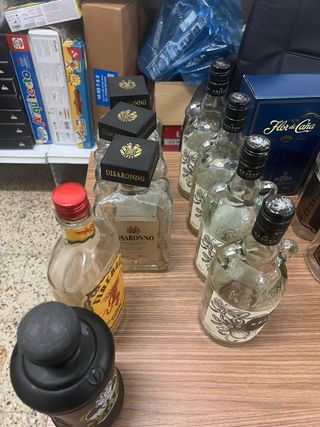 Bottiglie Vuote di Alcol Premium (Whisky, Tequila, Rum, Gin, Vodka)