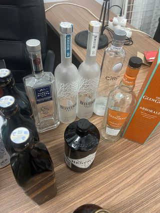 Bottiglie Vuote di Alcol Premium (Whisky, Tequila, Rum, Gin, Vodka)