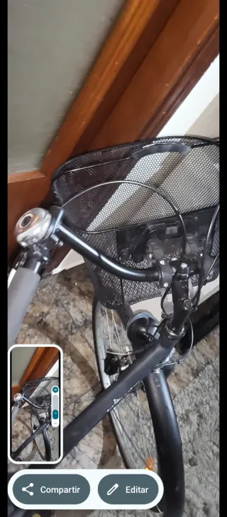 Bicicleta urbana mujer negra