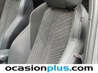 Peugeot 2008 BlueHDi 130 S&S GT EAT8 96 kW (130 CV)