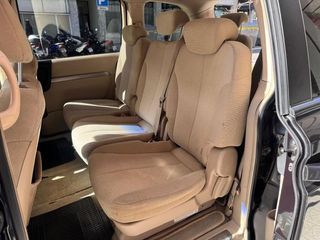 Kia Carnival 2.9 CRDi VGT Active