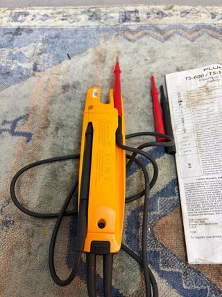 Comprobador eléctrico