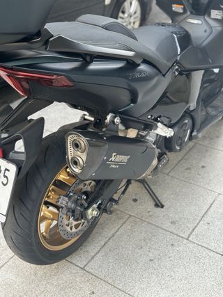 Yamaha T-max Tech Max 560 4.100 km 2024 Akrapovic