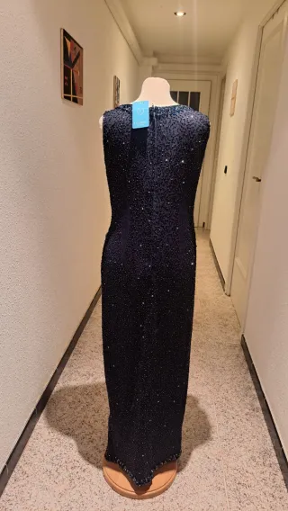 Vestido de fiesta azul con pedrería
