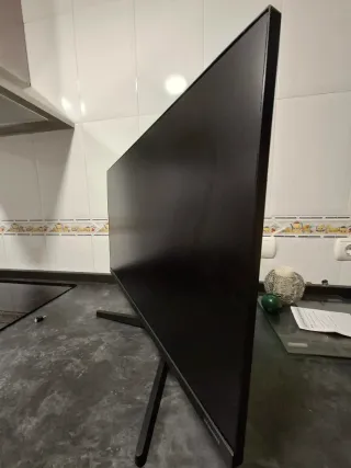 Monitor Samsung Negro, su uso ha sido de un mes