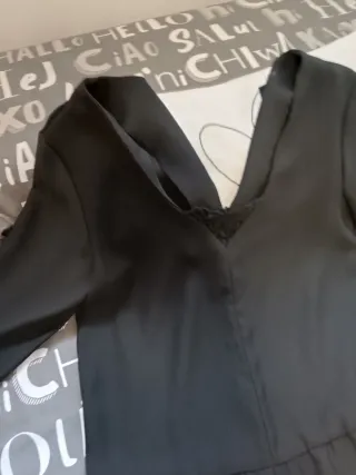 Mono corto negro con encaje