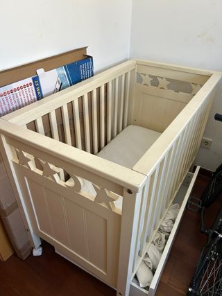 Cuna bebé 130x69 a conjunto con el cambiador