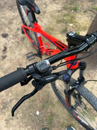 Bicicleta GT 27.5” Aluminio 2x9 Suntour XCM3