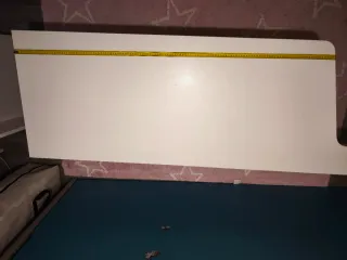 Escritorio blanco de madera maciza