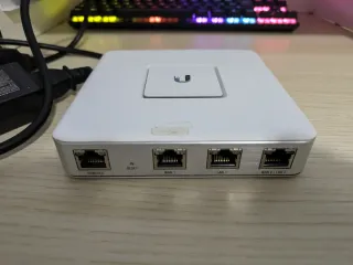 Ubiquiti UniFi USG