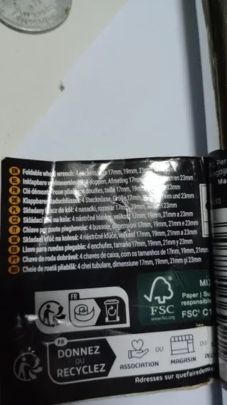 Chiave per ruote pieghevole più adattatori