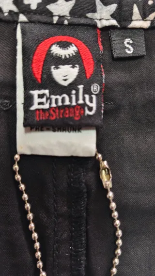 Pantalón Emily the Strange T-S efecto camisa