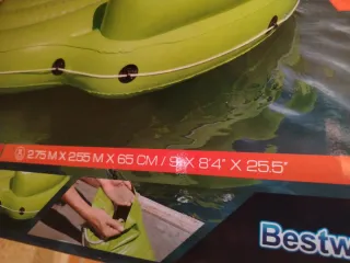 Inflable gigante para 5 personas, con apoyavasos