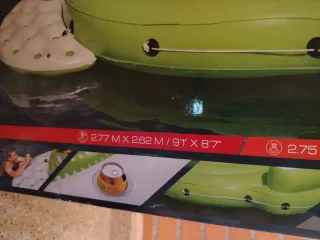 Inflable gigante para 5 personas, con apoyavasos