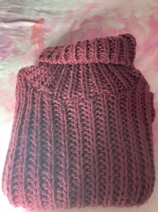 Jersey cuello alto rosa/morado talla M