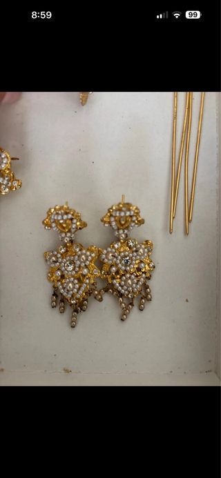 Aderezo dorado niña 6-9 años