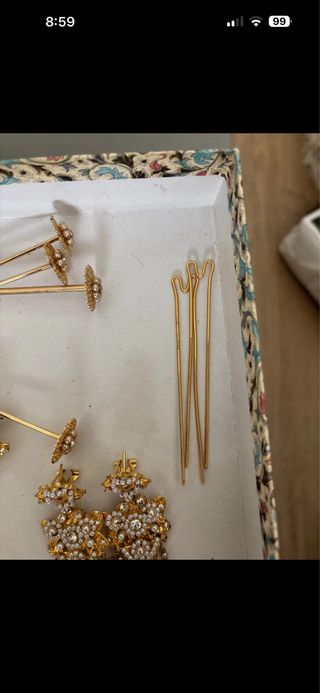 Aderezo dorado niña 6-9 años
