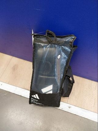 Kit de Boxeo adidas V2 negro (guantes + vendas + protector