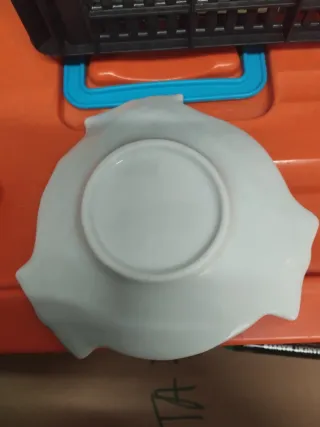 Jabonera antigua de cerámica rosa