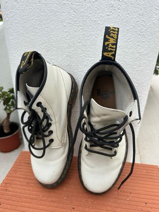 Botas Dr. Martens Blancas Talla 40