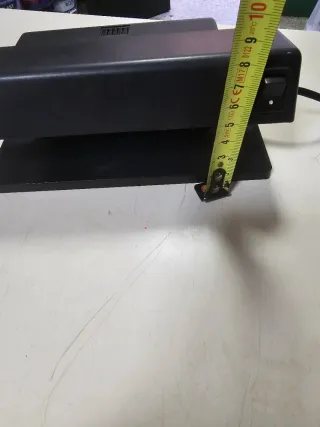 Detector Billetes Falsos Rayos UV.