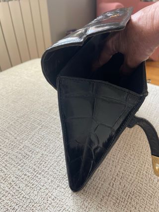 Cartera o portadocumentos piel negra