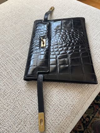 Cartera o portadocumentos piel negra