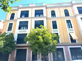 Garaje en venta en La Buhaira en Sevilla