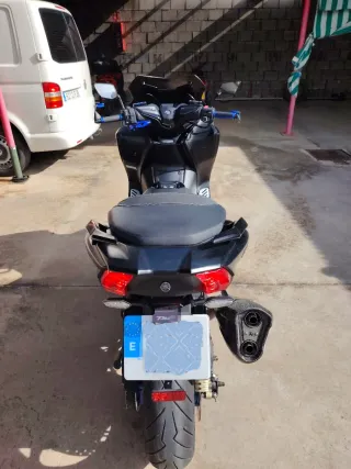 Yamaha TMAX 530 sx Negra