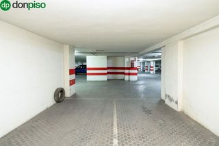 Garaje en venta en Camino de Ronda - Rosaleda en Granada