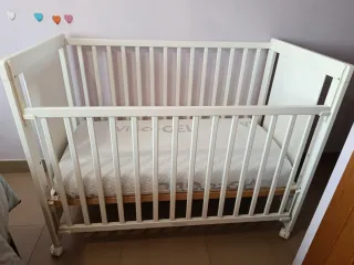 Cuna Bebecar con colchón y chichoneras