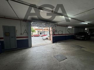 Garaje en venta en Montigalà -Sant Crist en Badalona