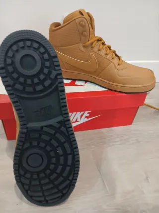 Nike Ebernon Mid Winter Talla 43 Nuevas