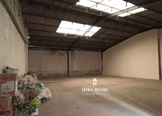 Nave industrial en venta en Barbastro