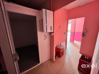 Local comercial en alquiler en Fontsanta - Fatjó en Cornellà de Llobregat