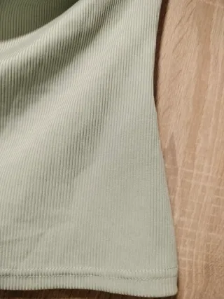 Top elástico fruncido estilo corpiño