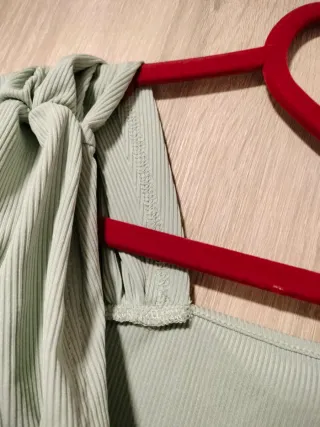 Top elástico fruncido estilo corpiño