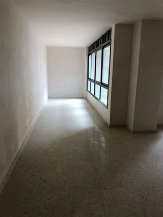 Local comercial en alquiler en Piscinas en Villarreal