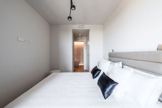 Piso en alquiler en Valdeacederas en Madrid