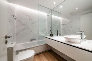 Piso en alquiler en Valdeacederas en Madrid